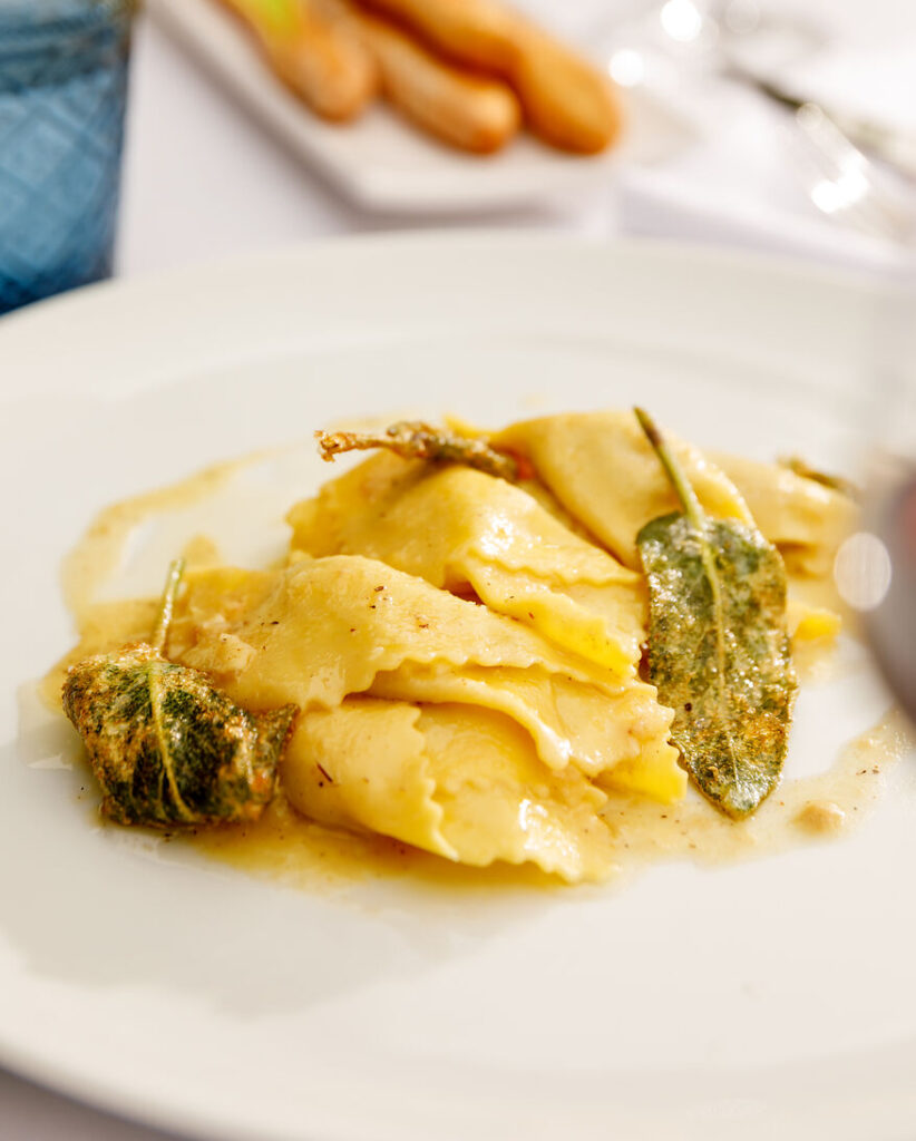 Ravioli in Butter-Sauce